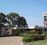 Coach Lamp Motel - Inverell Accommodation