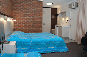 Lakes Central Hotel - Inverell Accommodation 3