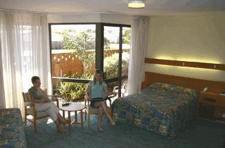 Lakes Central Hotel - Inverell Accommodation 4