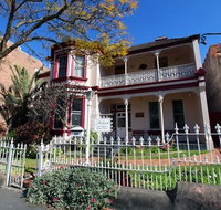 Alishan International Guesthouse - Inverell Accommodation