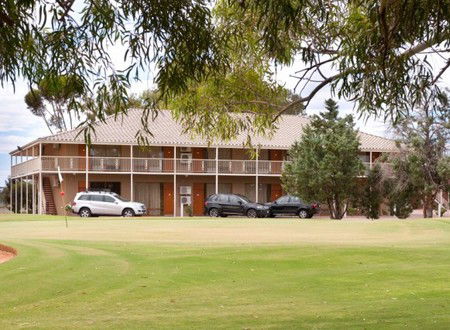 Standpipe Golf Motor Inn - Inverell Accommodation 2