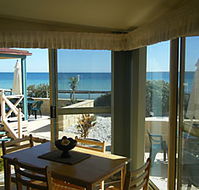 The Macs Beachfront Villas - Inverell Accommodation