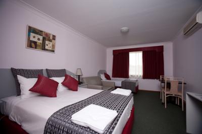 Hume Villa Motor Inn - Inverell Accommodation 2