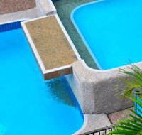 Waters Edge The Strand - Townsville - Inverell Accommodation