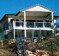 Top Deck Cliff House - Inverell Accommodation