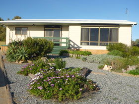 Oaklands Beach House - Inverell Accommodation 0