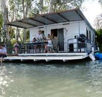 The Murray Dream Self Contained Moored Houseboat - Inverell Accommodation
