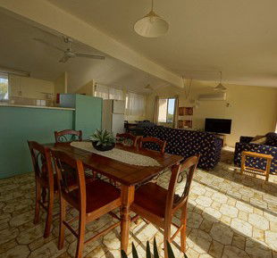 Sea Air-a Siesta 5 - Inverell Accommodation 2