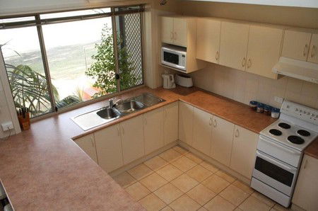 River Shack Rentals - The Manor - Inverell Accommodation 4