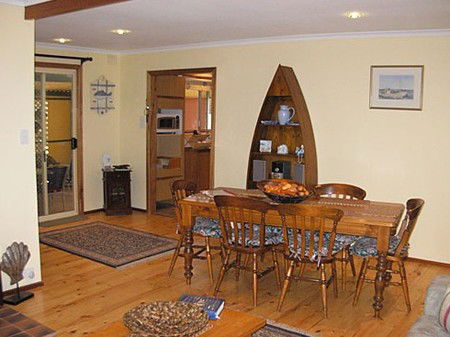 The Liteva Beach House - Inverell Accommodation 3