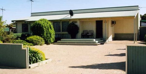 Port Wakefield Motel - Inverell Accommodation 0