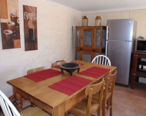The Cottage At Ramco - Inverell Accommodation 4