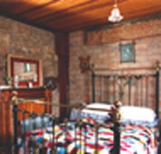 Hamilton's Cottage Collection and Country Gardens - Georges Cottage - Inverell Accommodation