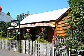 Westbury Gingerbread Cottages - The - Inverell Accommodation 0