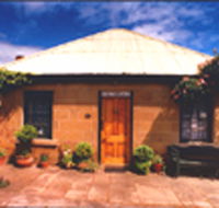 Hamilton's Cottage Collection and Country Gardens - Victorias Cottage - Inverell Accommodation