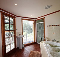 Love Grove Guest House - Inverell Accommodation