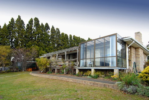 Waterside Accommodation - Inverell Accommodation 4