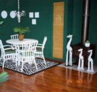 Chalet Chic - Inverell Accommodation