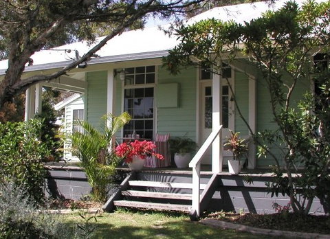Huskisson Bed & Breakfast - Inverell Accommodation 0