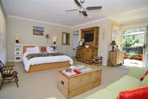 The Nature Lodge - Inverell Accommodation 0