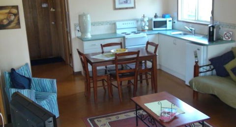 Avoca Cottages - Inverell Accommodation 2