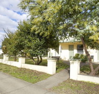 Tumut Apartments - Inverell Accommodation