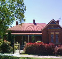 Tumut Accommodation Sefton House - Inverell Accommodation