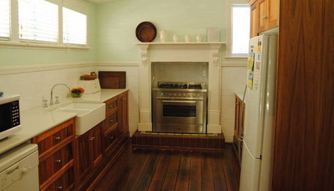 Allwood Cottage - Inverell Accommodation 2