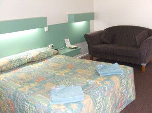 Longreach Motel - Inverell Accommodation 2