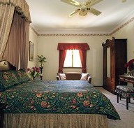 Holberry House - Inverell Accommodation