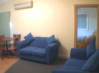 Hampton Court Apartments - Inverell Accommodation 0