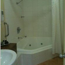 Golden Guitar Motor Inn - Inverell Accommodation 4