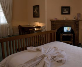 Imperial Fine Accommodation - Inverell Accommodation 0