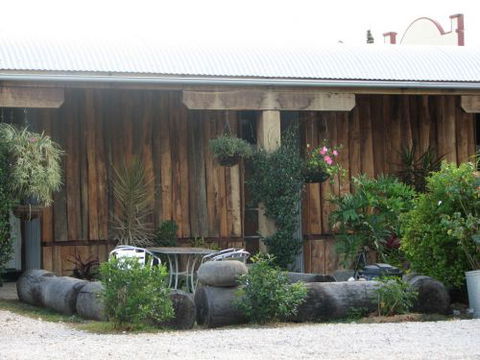 Eidsvold On The Corner - Motel  - Inverell Accommodation 0