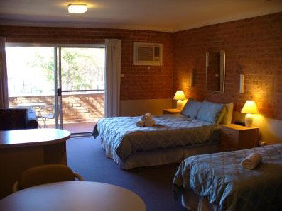 Huskisson Beach Motel - Inverell Accommodation 1