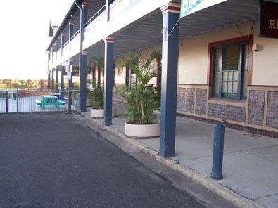 Crown Hotel Motel - Inverell Accommodation 2
