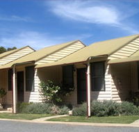 The Village Cabins - Inverell Accommodation