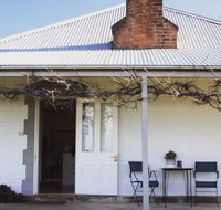Old Schoolhouse Milton - Inverell Accommodation