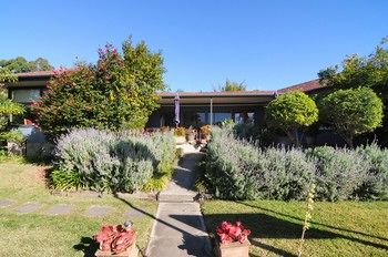 Huskisson NSW Inverell Accommodation