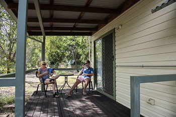 Nitmiluk Chalets - Inverell Accommodation 3