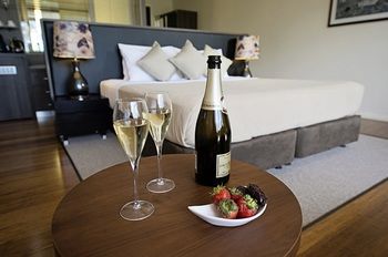 Cicada Lodge - Inverell Accommodation 13