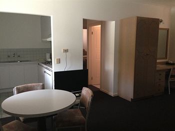Nunawading Motor Inn - Inverell Accommodation 16