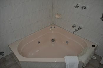 Nunawading Motor Inn - Inverell Accommodation 36