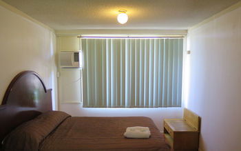 Amg Motel & Serviced Apartments - Inverell Accommodation 4