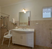 Cadman Motor Inn amp Apartments - Inverell Accommodation