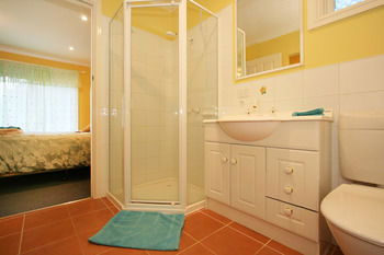 Roseland Holiday House - Inverell Accommodation 0