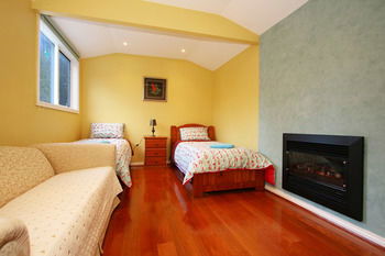 Roseland Holiday House - Inverell Accommodation 6