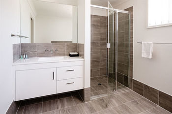 Wallsend Executive Apartments - Inverell Accommodation 5