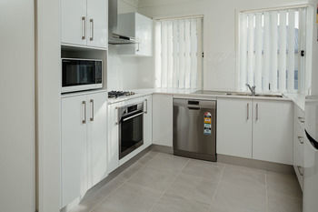 Wallsend Executive Apartments - Inverell Accommodation 29