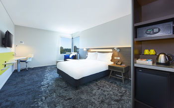 Holiday Inn Express Sydney Macquarie Park - Inverell Accommodation 4